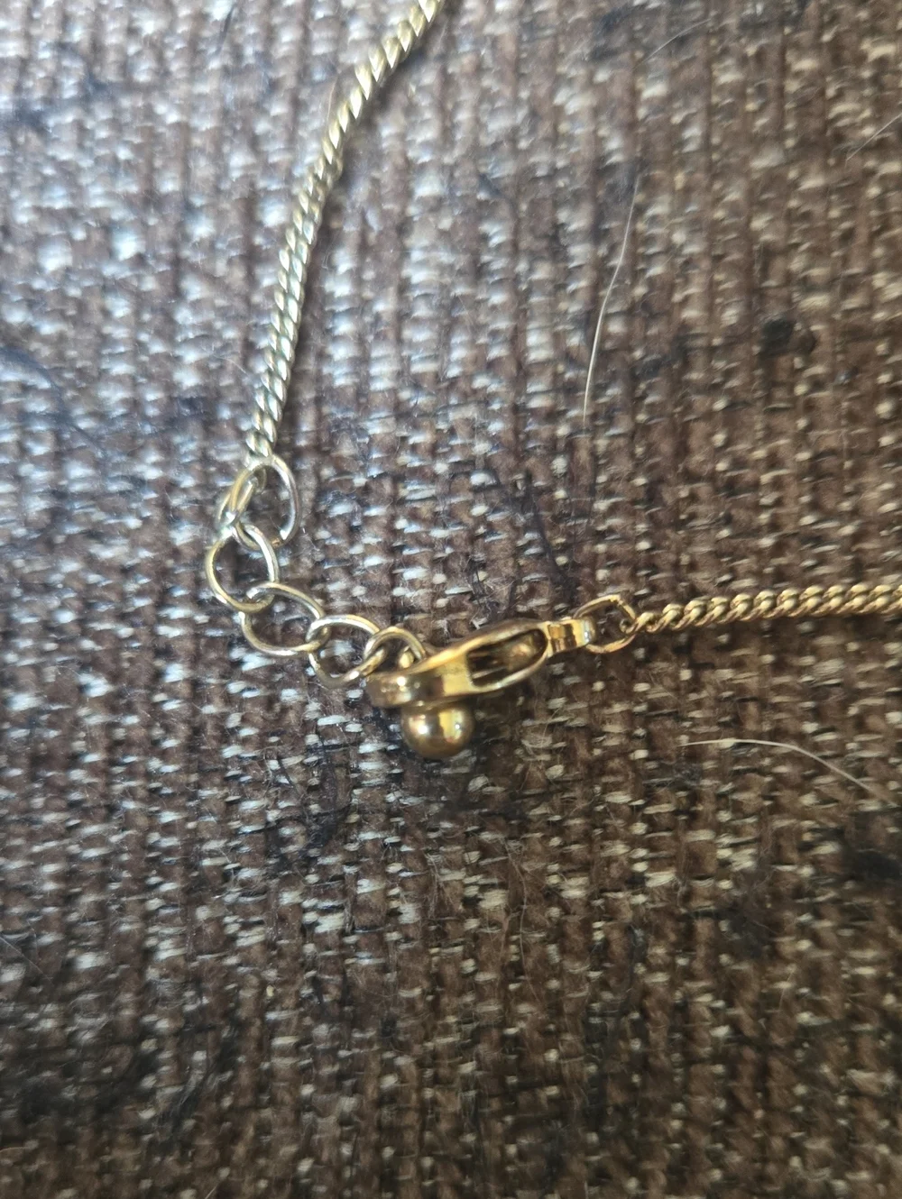 Vintage Gold Tone Floral Pendant Necklace with Green Crytsal Leaves Dainty 💫